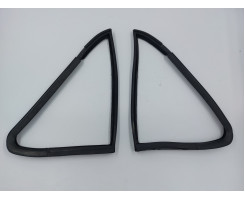 Quarter-light seals (pair) Quarter-light seals (pair)