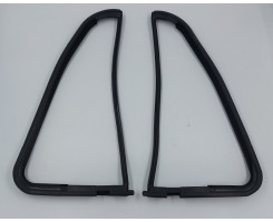 Quarter-light seals (pair) Quarter-light seals (pair)