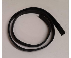 Convertible soft-top front rail rear seal
