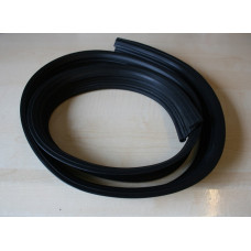 Windscreen surround to body seal